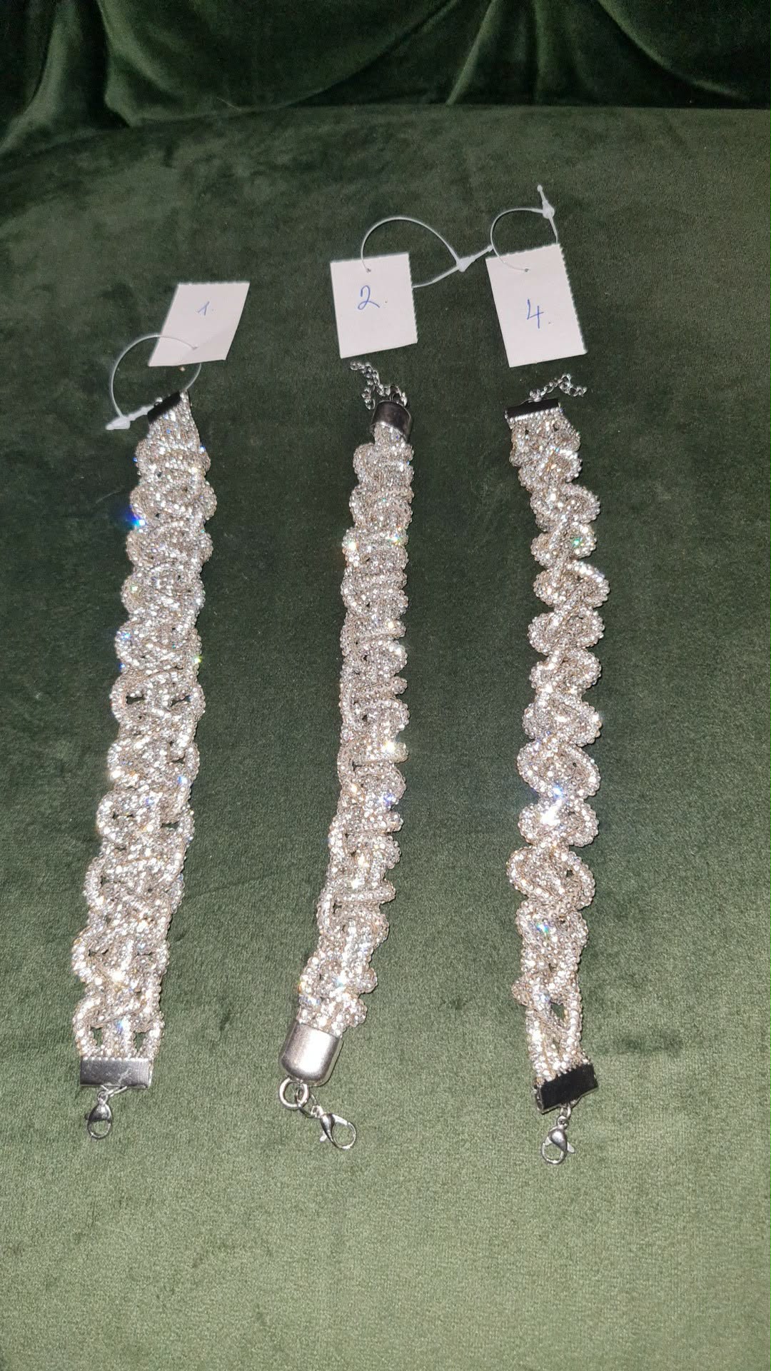 Crystal Karkötő